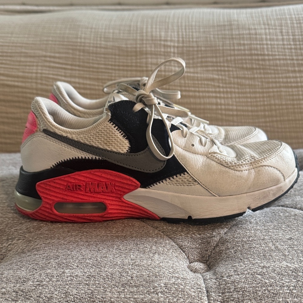 Nike Air Max Sneakers in Cream and Red